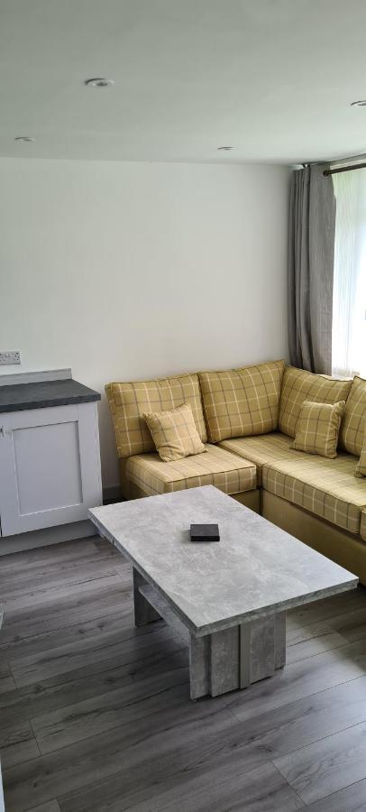 Апартаменты Forget-Me-Not 114 Woodlands Park New Quay Нью-Ки Экстерьер фото